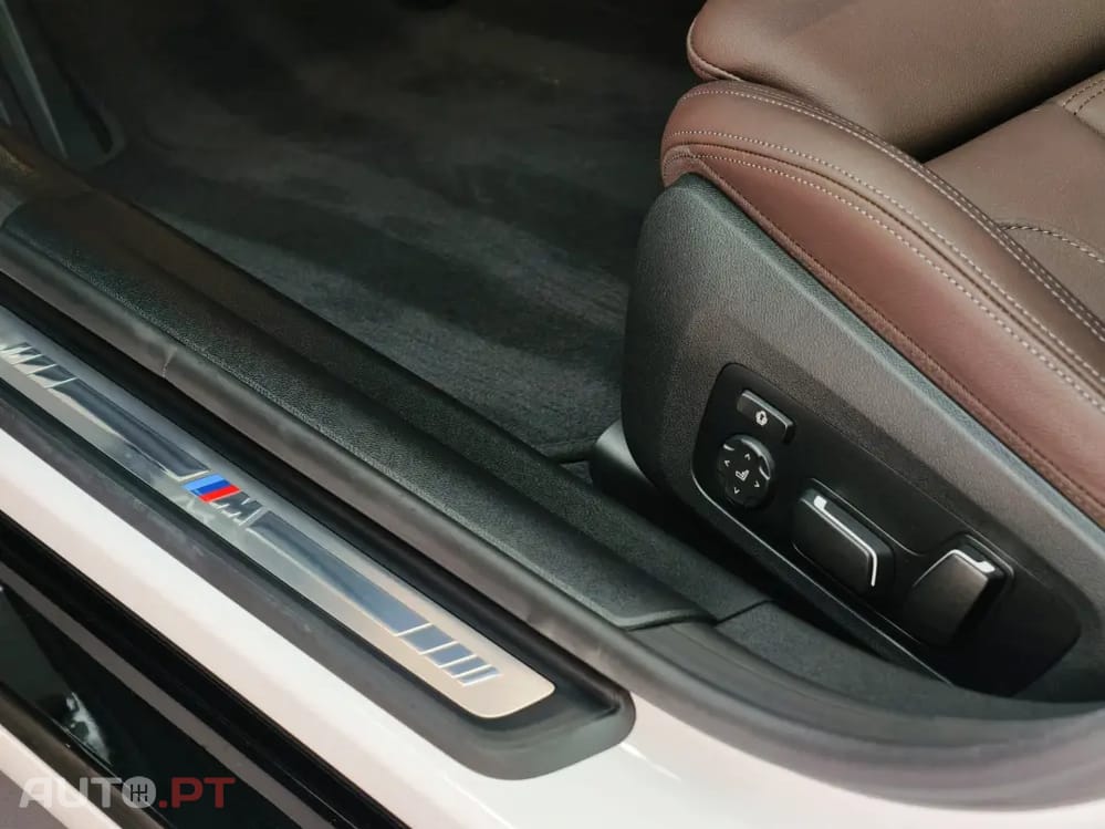 BMW i4 eDrive40 Pack Desportivo M Pro