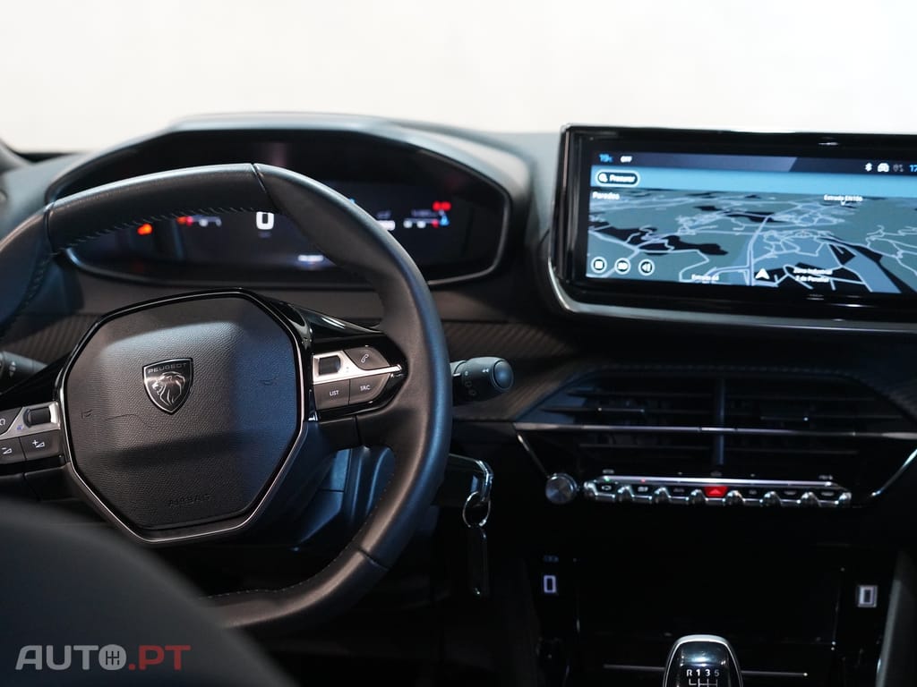 Peugeot 2008 1.2 PureTech Allure