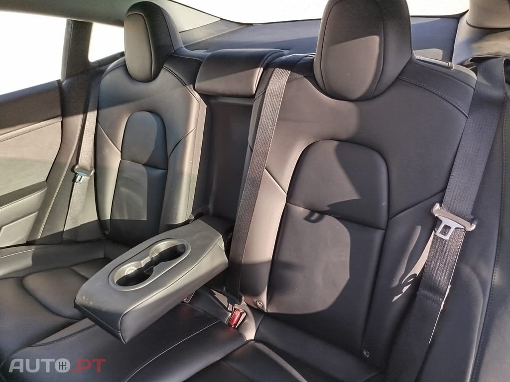 Tesla Model 3 Long Range Tração Traseira