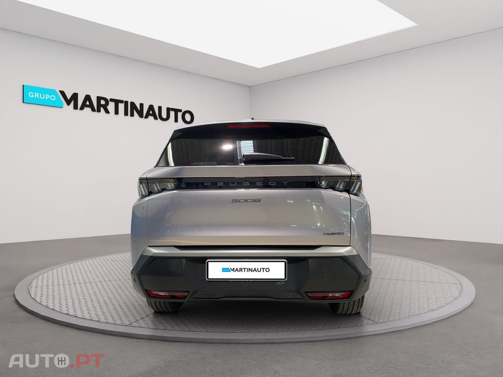 Peugeot 5008 1.2 Hybrid Allure e-DCS6