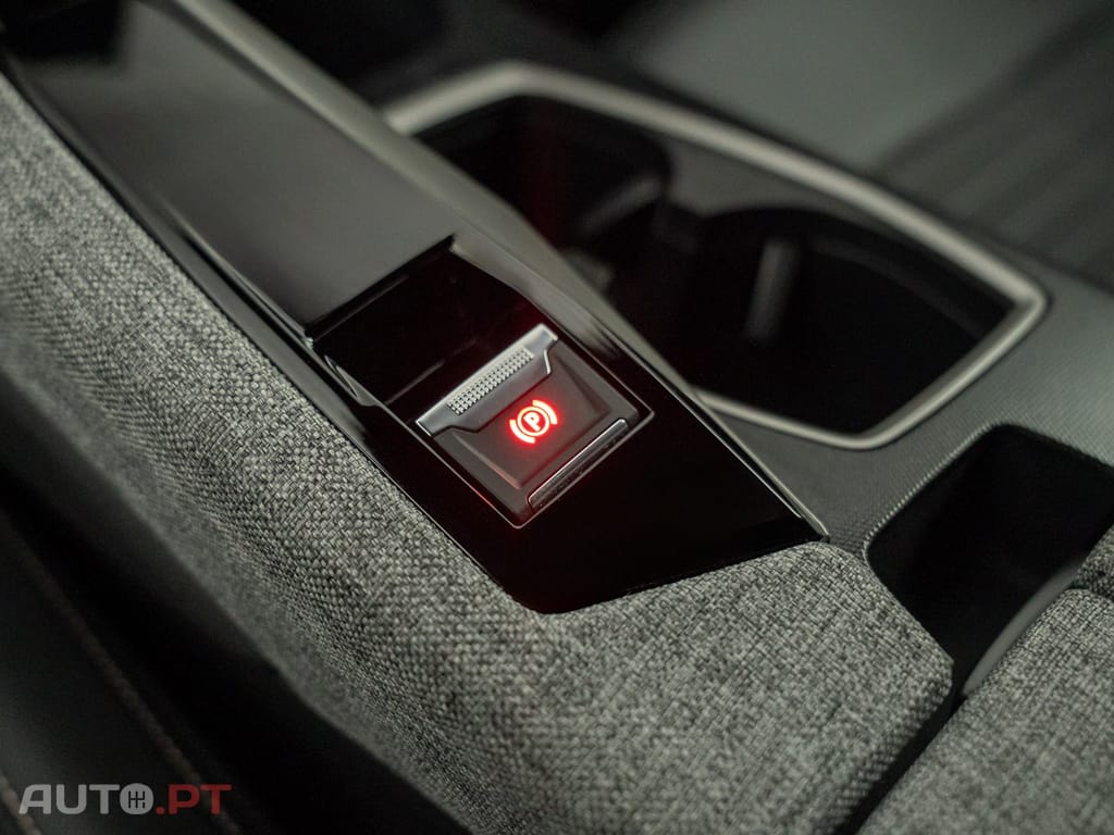 Peugeot 5008 1.2 Hybrid Allure e-DCS6