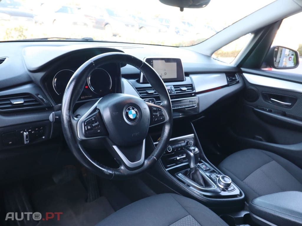 BMW 225 225xe Active Tourer advantage