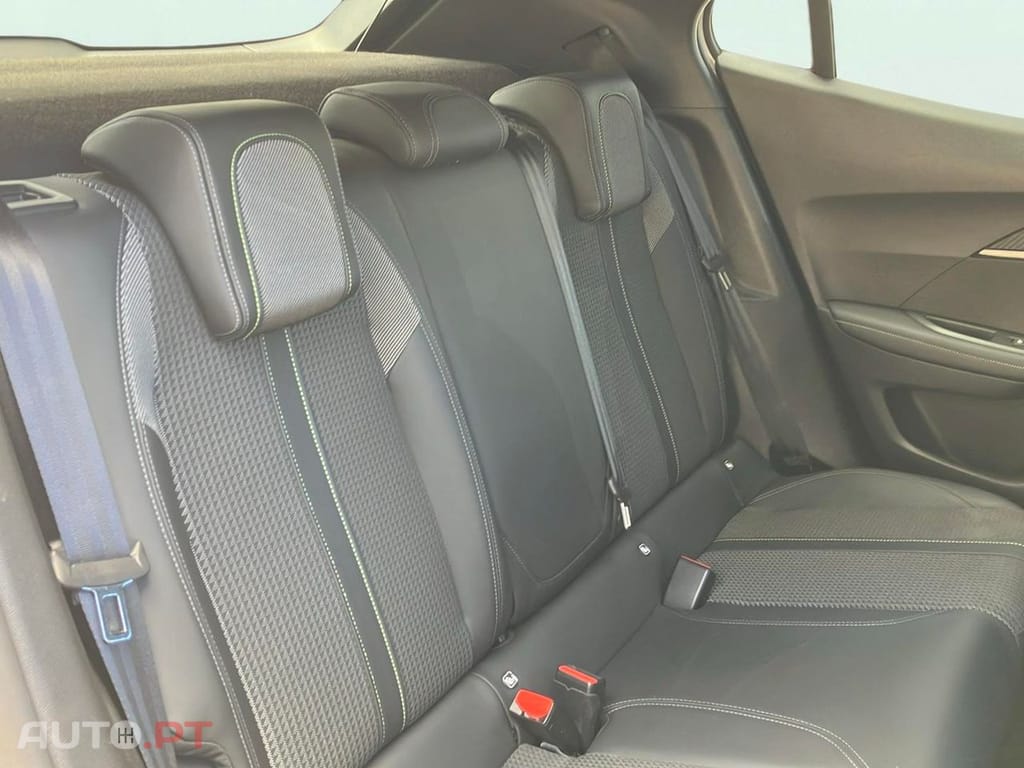 Peugeot 2008 1.2 PureTech GT