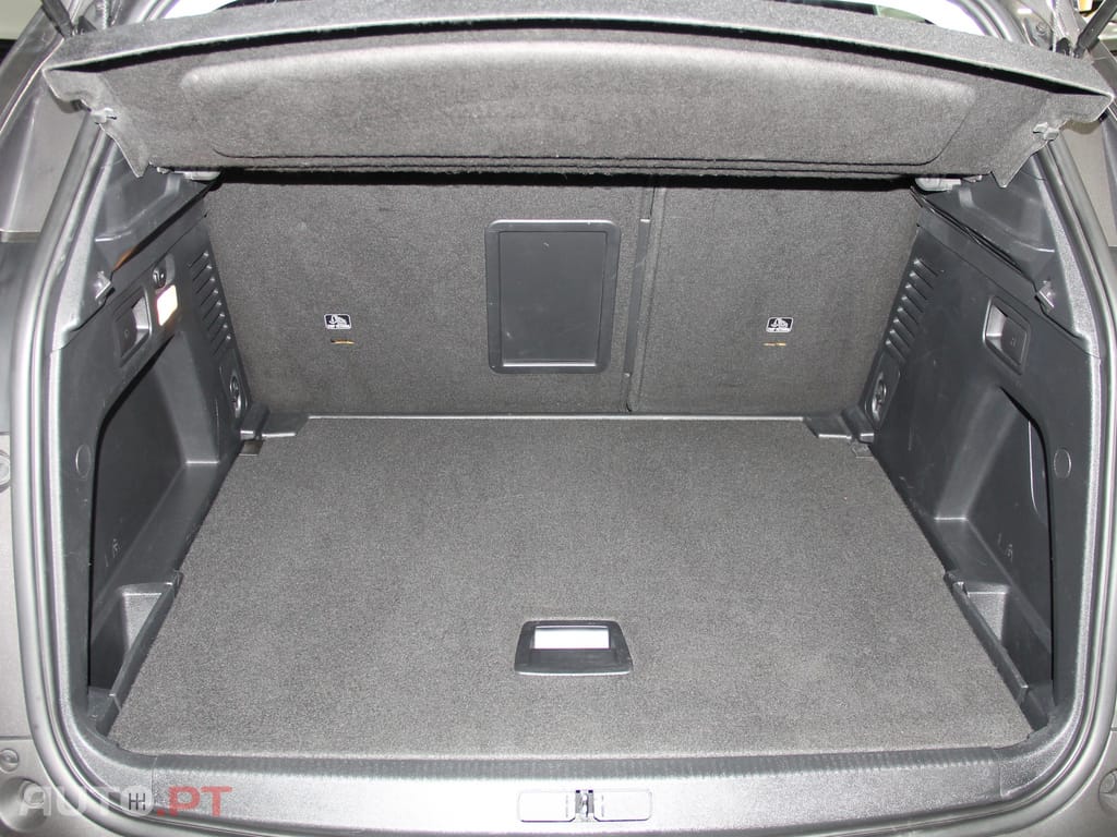 Peugeot 3008 1.5 BlueHDi Active