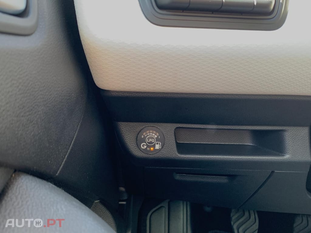 Renault Clio 1.0 TCe Techno Bi-Fuel