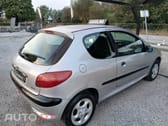 Peugeot 206 1.1