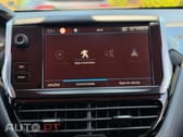 Peugeot 2008 1.2 PureTech Signature