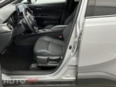 Toyota C-HR 1.8 Hybrid Square Collection
