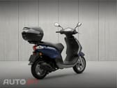 Piaggio Fly 125