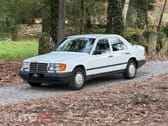 Mercedes-Benz 260 260 E