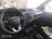 Toyota Hilux 2.4 D-4D 4WD CD CH