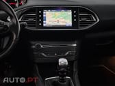 Peugeot 308 1.2 PureTech Allure Faróis Full LED