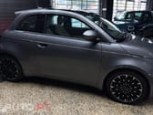 Fiat 500e La Prima