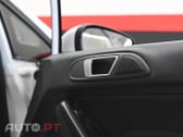 Ford Fiesta 1.6 EcoBoost c/ Pack Pele Desportiva ST