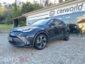 Toyota C-HR 2.0 Hybrid Square Collection