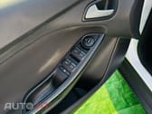 Ford Focus 1.0 EcoBoost S&S Champions Edition