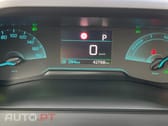 Peugeot E-2008 50 kWh Active Pack