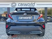 Toyota C-HR 2.0 Hybrid Square Collection