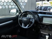 Toyota Hilux 2.4 D-4D 4WD CD Tracker S CA