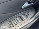 Peugeot 308 1.2 Hybrid Style e-DCS6