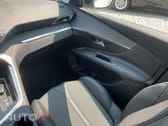 Peugeot 3008 1.6 Hybrid4 Allure e-EAT8
