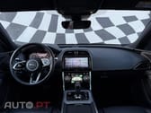 Jaguar XE 2.0 D R-Dynamic S