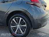 Peugeot 208 1.2 PureTech Allure EAT6