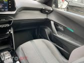 Peugeot E-2008 50 kWh Allure