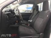 Toyota Hilux 2.4 D-4D 2WD CD