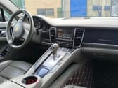Porsche Panamera 4 Platinum Edition PDK