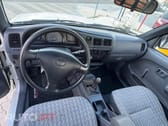 Toyota Hilux 2.5 4x4 2 lugares