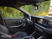 BMW 320 d Touring Pack Desportivo M Auto