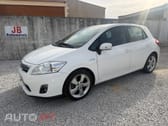 Toyota Auris 1.8 HSD Comfort +P.Sport+Navi