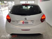 Peugeot 208 1.2 PureTech Signature
