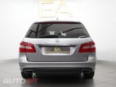 Mercedes-Benz E 220 CDi Avantgarde BlueEfficiency Auto