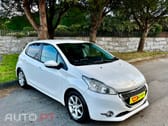 Peugeot 208 ..