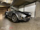 AC Cobra V8