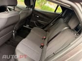 Peugeot 2008 1.2 PureTech Active Pack