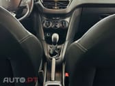 Peugeot 208 1.2 VTi SE Style