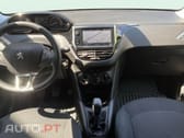 Peugeot 208 1.2 PureTech Signature