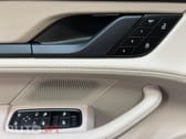 Porsche Taycan 4S