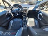 Peugeot 2008 1.2 PureTech Allure EAT6