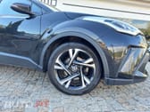 Toyota C-HR 2.0 Hybrid Square Collection
