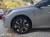 Peugeot 208 1.2 Hybrid Allure e-DCS6