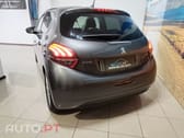 Peugeot 208 1.2 PureTech Signature
