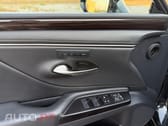 Lexus ES Executive+