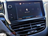 Peugeot 208 1.2 PureTech Signature