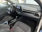 Toyota C-HR 1.8 Hybrid Square Collection