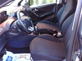 Peugeot 208 1.2 PureTech Signature 82 cv–Nacional