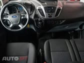 Ford Transit Custom Adaptada p/ 3 cadeiras de rodas